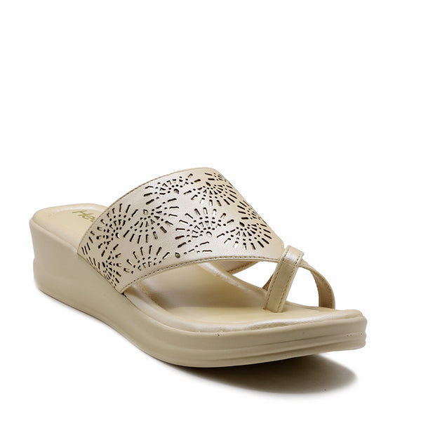 Golden Casual Chappal L00500028