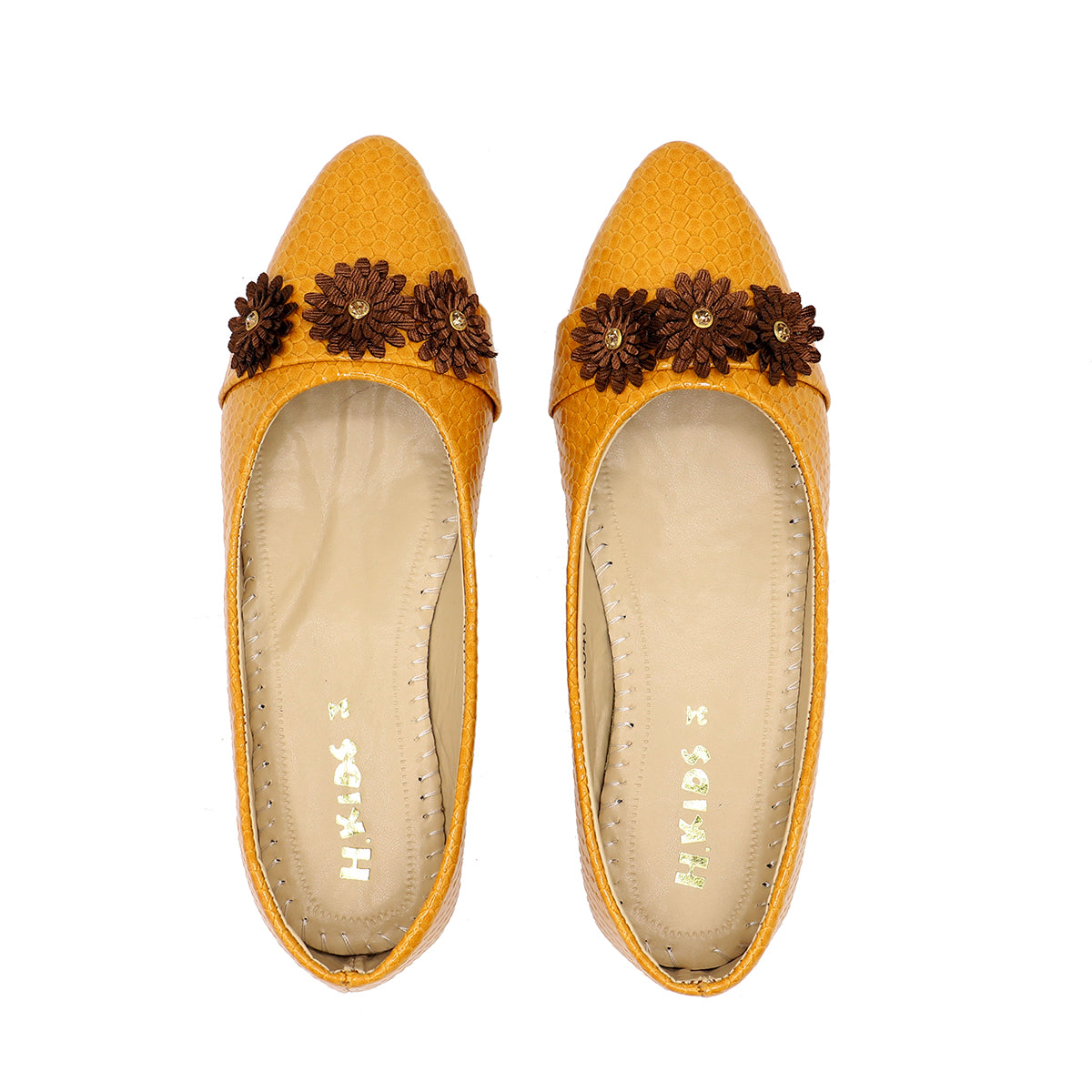 Mustard top color pumps